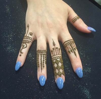 Henna Artist